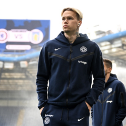 Mudrykův kontroverzní návrat: proč Chelsea riskuje v Conference League?